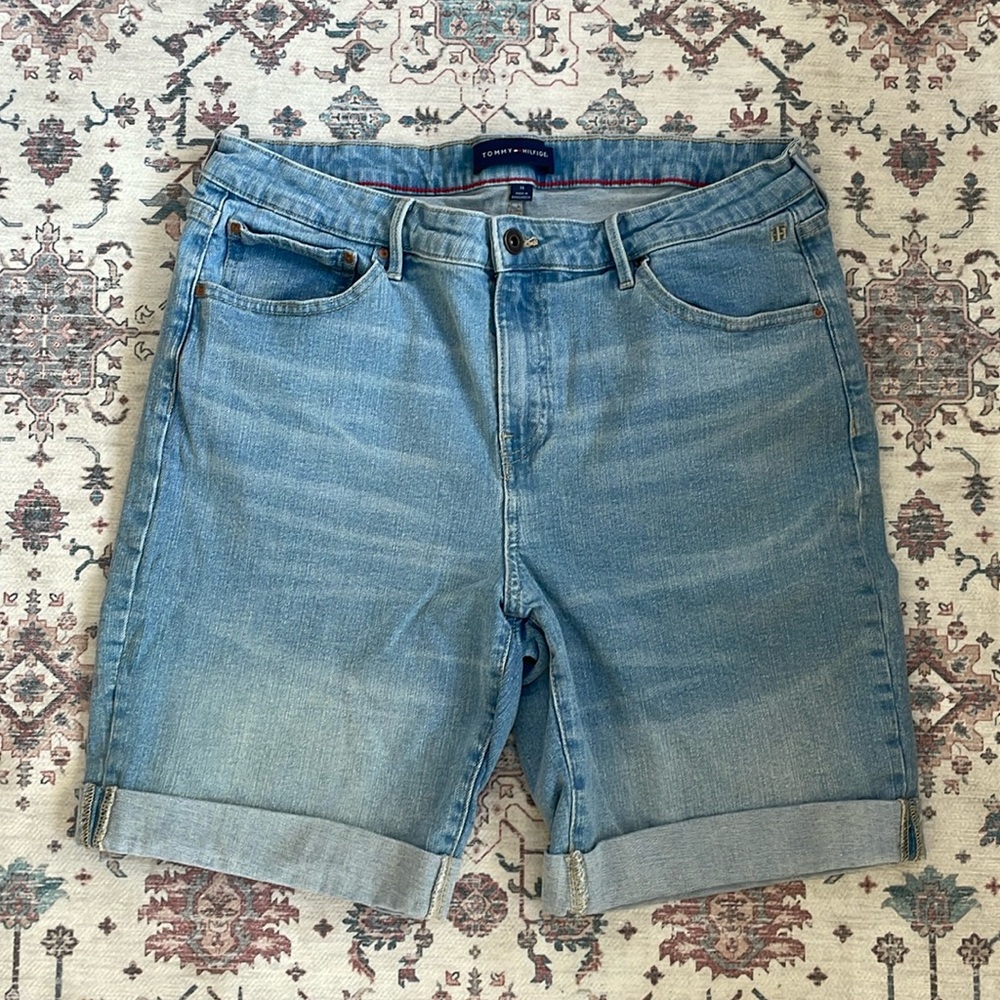 Tommy Hilfiger Jean Bermuda Shorts size 14
